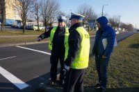 policjanci prowadzą lustrację tyskich dróg
